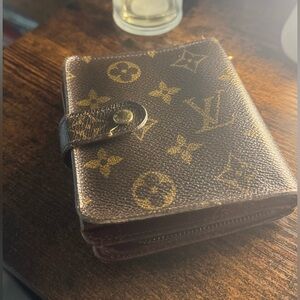Louis Vuitton Monogram Wallet